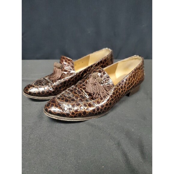Stuart Weitzman Tassel Loafer Shoes Croc Embossed Patent Leather Brown Sz 9